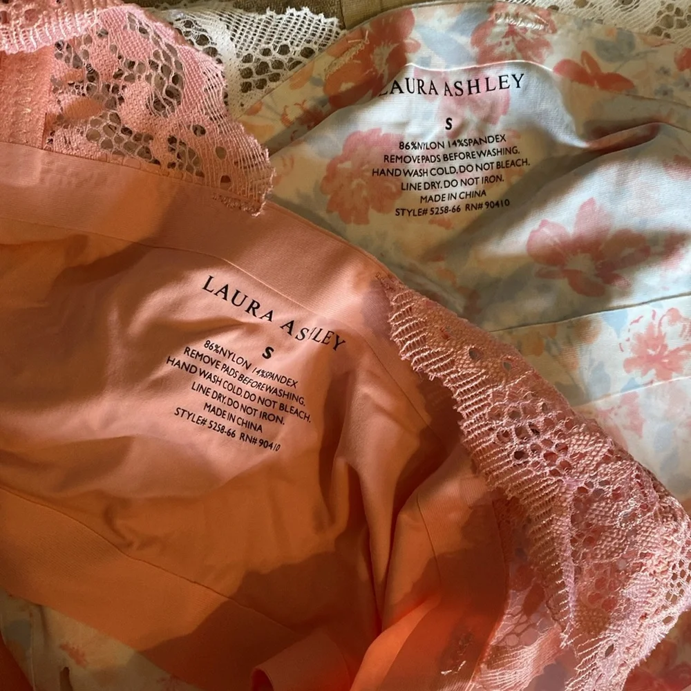 Set of 2 bralettes - Picture 3 of 5